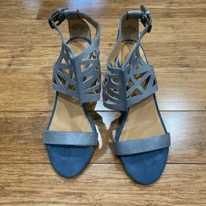 Nine West Blue Leather Wedge Sandals - sz 6